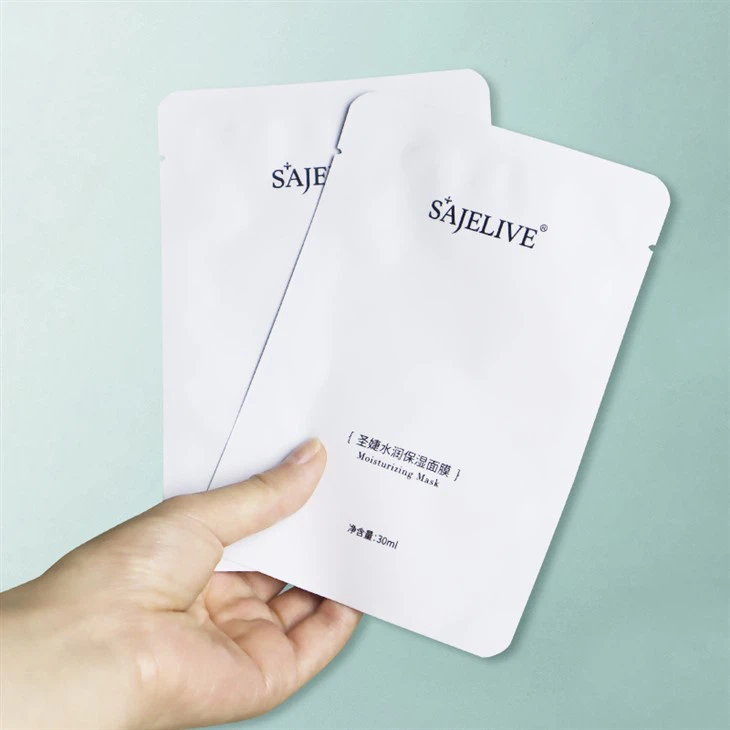 White fresh-keeping facial mask composite bag