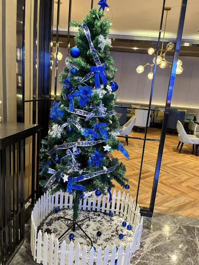 Christmas tree Christmas tree