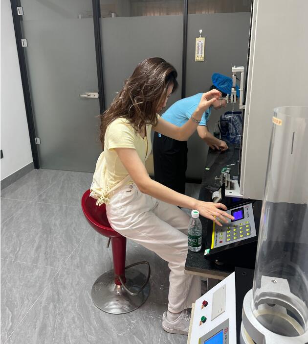 Tensile Strength Testing of Plastic Packaging Bags Tensile Strength Testing of Plastic Packaging Bags
